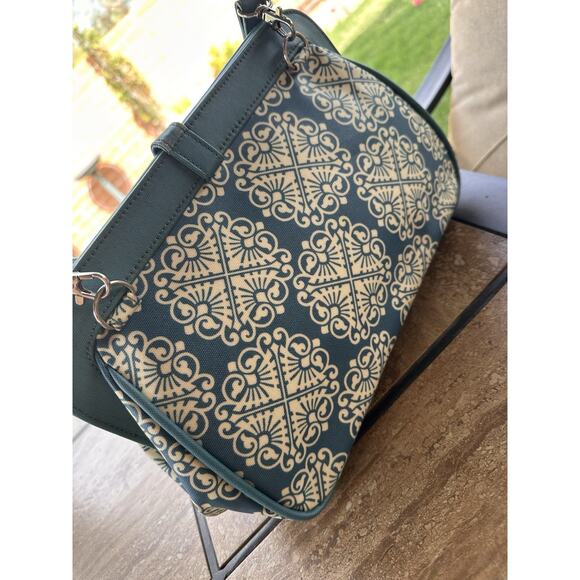 Petunia Pickle Bottom Teal Scroll Design Insulated Clutch/bottle Sturdy Baby Bag - Picture 4 of 8